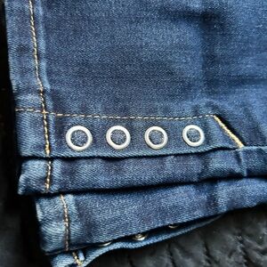 311 women Levi’s